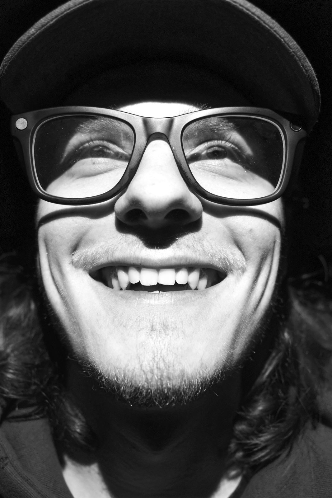 Close portrait, wide lens